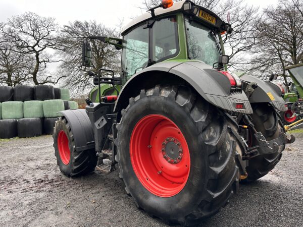 Fendt 828 ProfiPlus – 2017 – 6100 hours